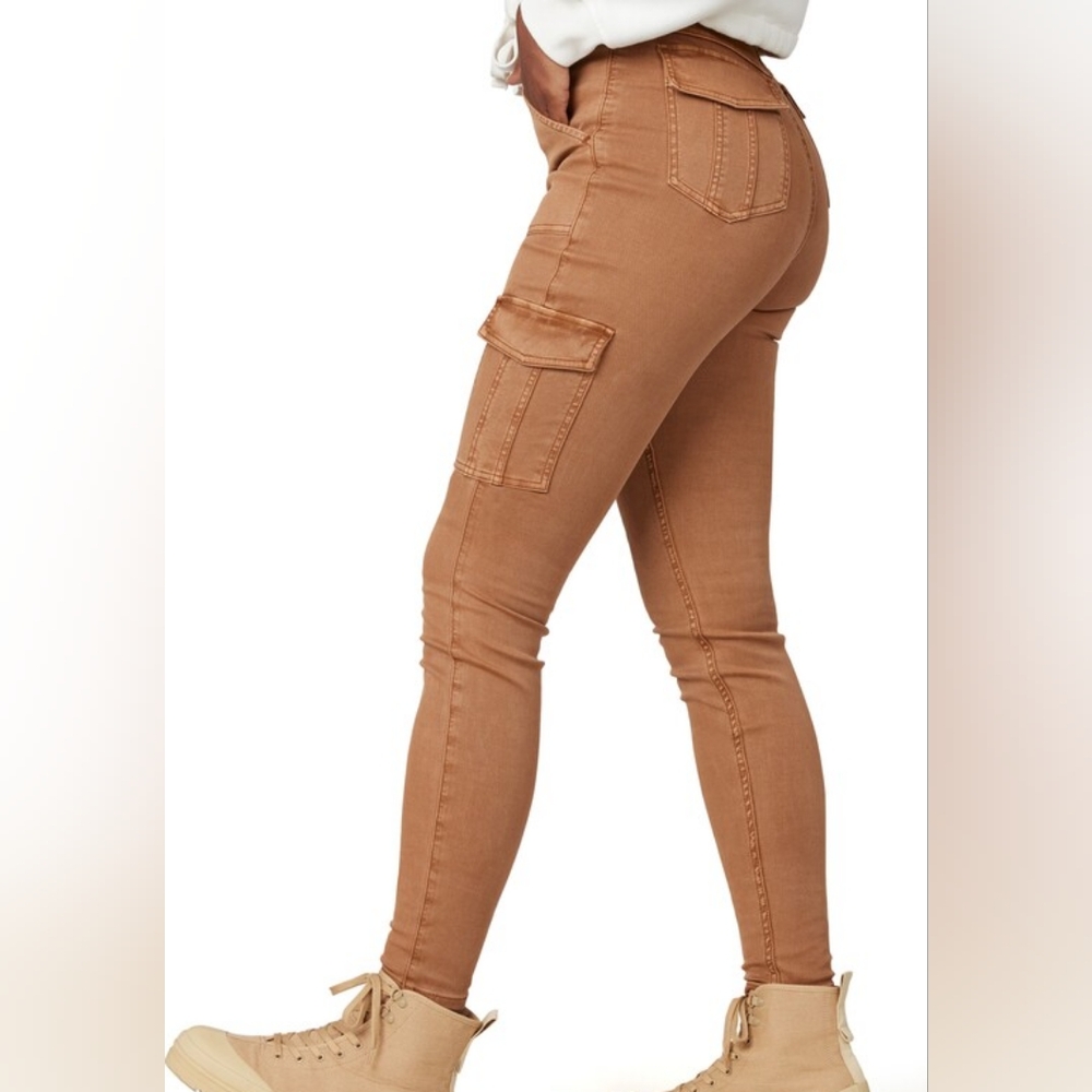 Spanx Stretch Twill Ankle Cargo Pants - Honey Glow - size S NWT